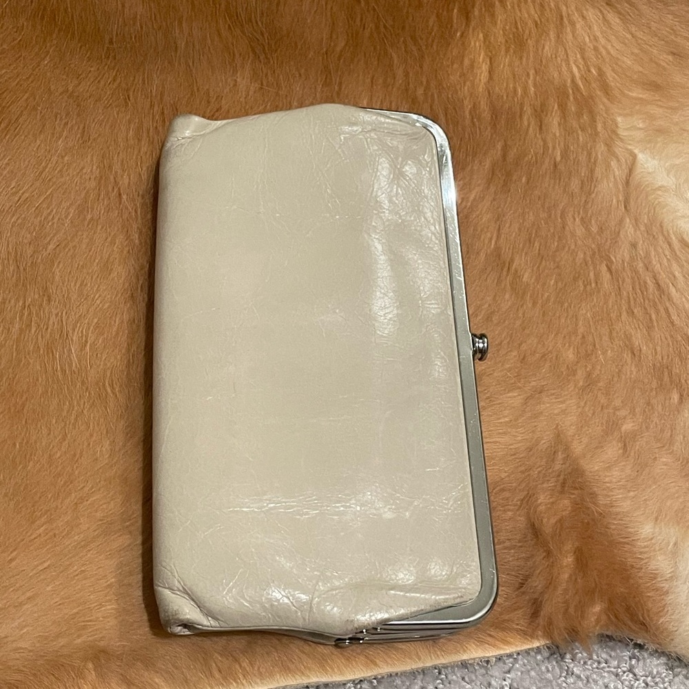 HOBO Clutch